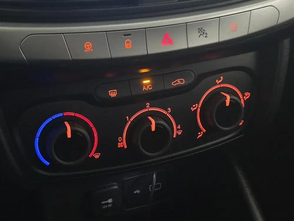 Fiat Tipo 1.4 Street uit 2020, foto 14