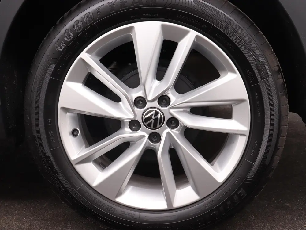 Volkswagen Taigo 1.0 TSI Life Edition 95 PK | Parkeercamera uit 2024, foto 14