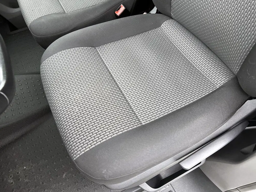 Volkswagen Transporter 2.0 TDI L1H1 150 PK Automaat uit 2023, foto 14