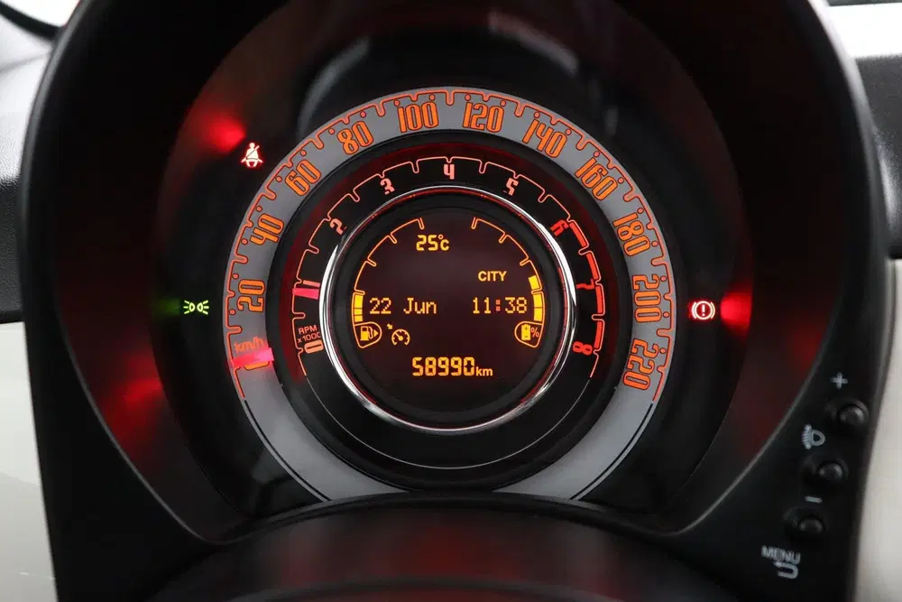 Fiat 500C 1.0 Hybrid Cult CABRIO uit 2021, foto 9