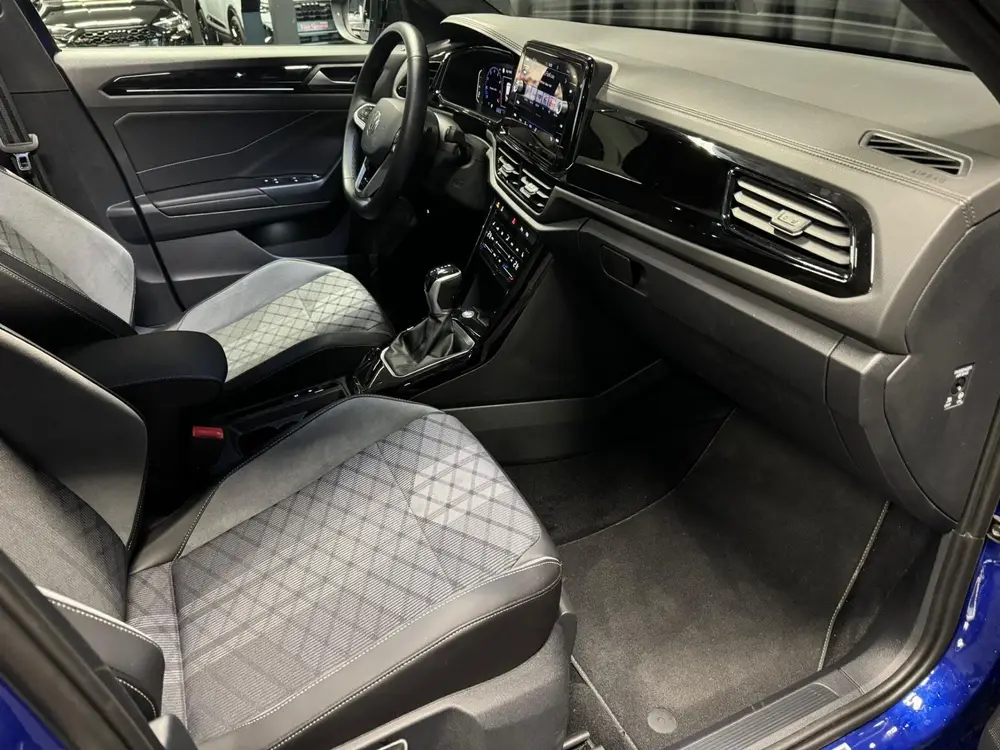 Volkswagen T-Roc 1.5 TSI R-Line Blackstyle|Pano|Camera|Navi| uit 2024, foto 19