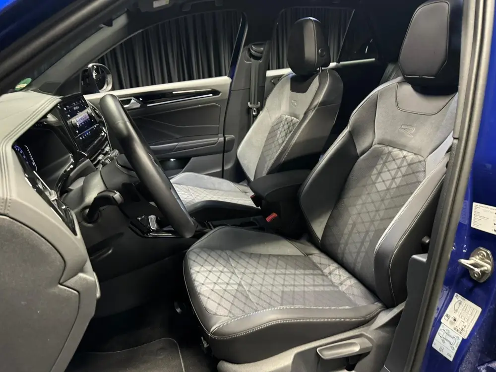 Volkswagen T-Roc 1.5 TSI R-Line Blackstyle|Pano|Camera|Navi| uit 2024, foto 2