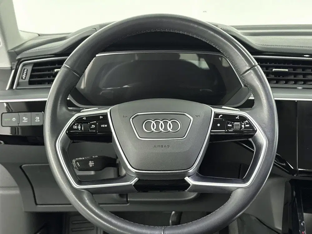Audi Q8 e-tron 55 quattro Edition 115 kWh 408 PK uit 2023, foto 20