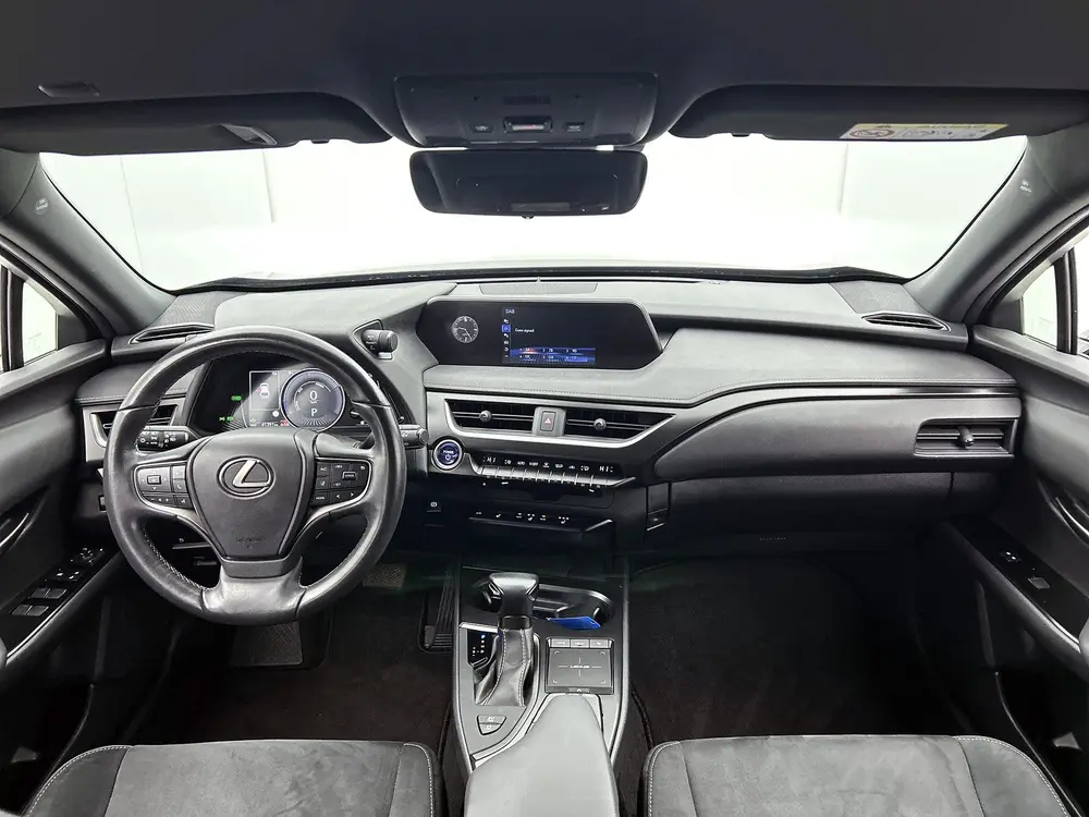 Lexus UX 250h Preference Line | BTW voertuig | Dealer onderh uit 2022, foto 4