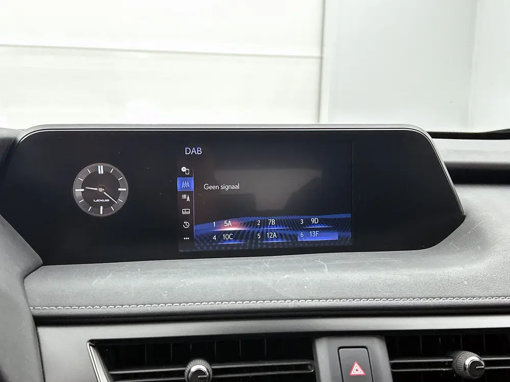 Lexus UX 250h Preference Line | BTW voertuig | Dealer onderh uit 2022, foto 7