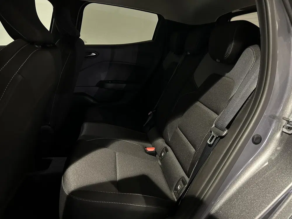 Mitsubishi Colt 1.6 HEV Intense uit 2026, foto 8