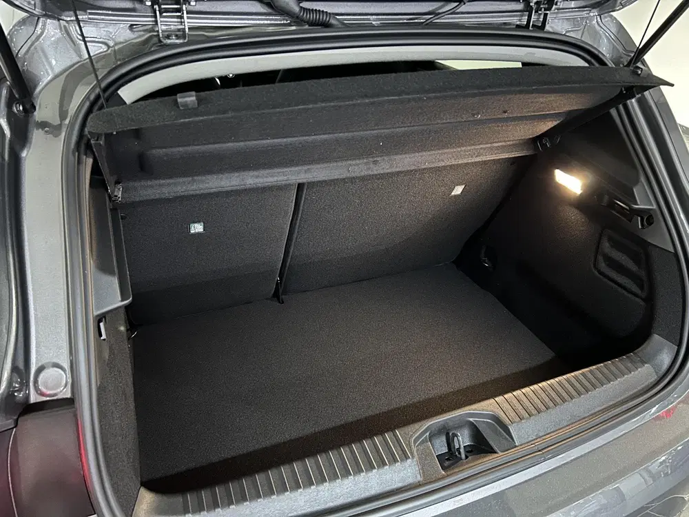 Mitsubishi Colt 1.6 HEV Intense uit 2026, foto 9