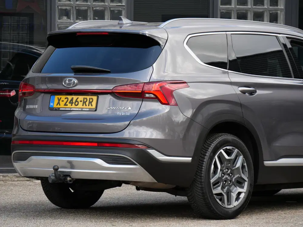 Hyundai SANTA FE HEV PREMIUM uit 2024, foto 18