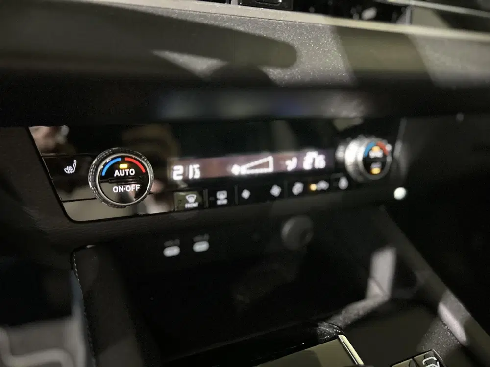 Mitsubishi Outlander 2.4 PHEV Business Edition uit 2025, foto 15