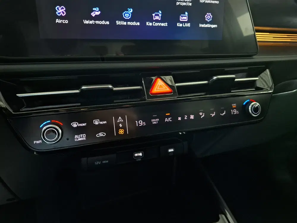 Kia Niro 1.6 GDi Hybrid DynamicLine 18"LM velgen uit 2024, foto 12