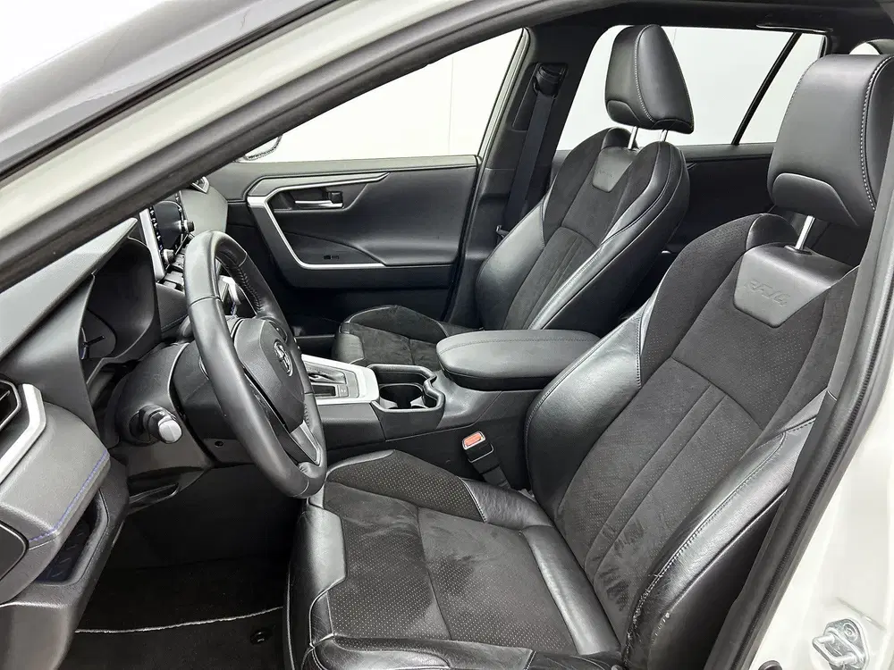 Toyota RAV 4 2.5 Hybrid Bi-Tone Panoramisch glazen dak uit 2020, foto 20