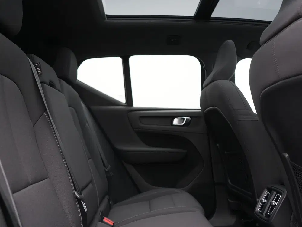 Volvo XC40 Recharge Ultimate 69 kWh 232pk Dealer O.H uit 2023, foto 16