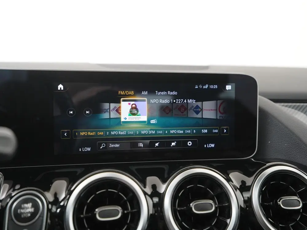 Mercedes-Benz B-Klasse 200 Business Solution AMG uit 2019, foto 15