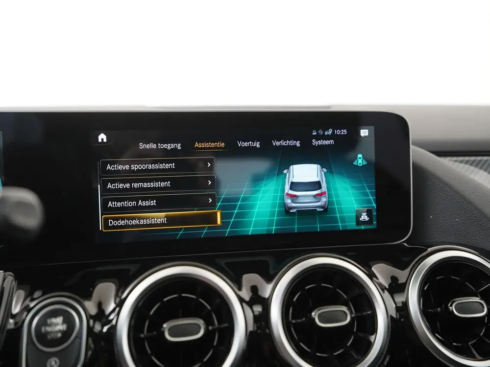 Mercedes-Benz B-Klasse 200 Business Solution AMG uit 2019, foto 20