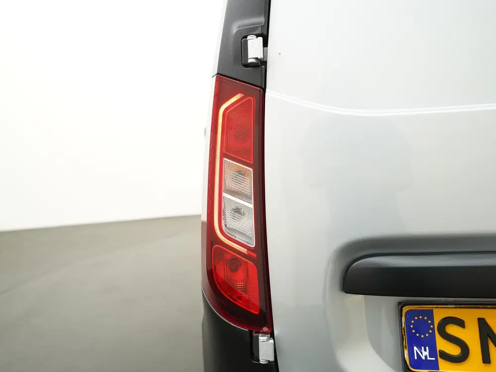 Renault Express 1.3 TCe 100PK Comfort uit 2022, foto 20