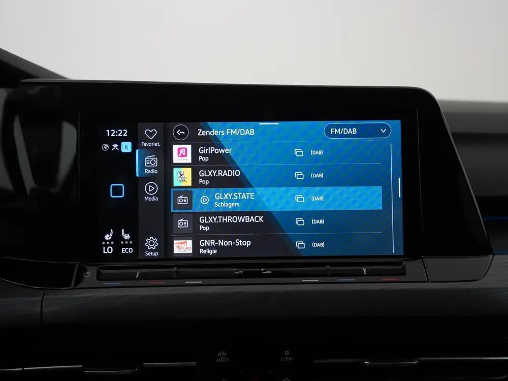 Volkswagen Golf 1.4 eHybrid Style | Camera | Stoel & Stuurve uit 2021, foto 14