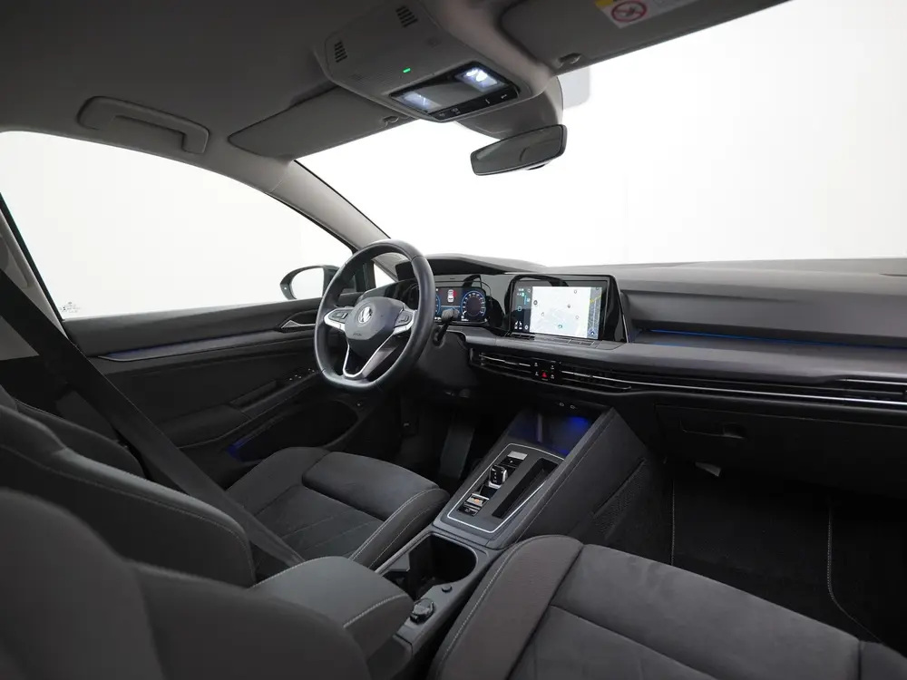 Volkswagen Golf 1.4 eHybrid Style | Camera | Stoel & Stuurve uit 2021, foto 2