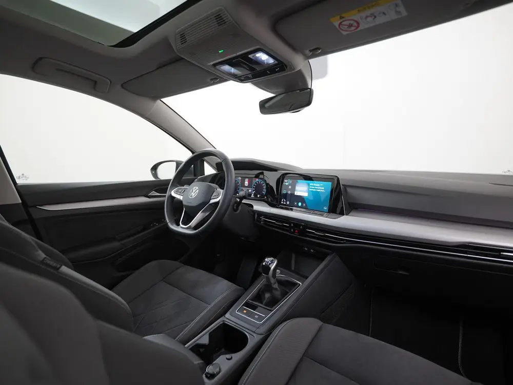 Volkswagen Golf 1.5 TSI Life | 150PK | Schuifdak | Stuurverw uit 2023, foto 2