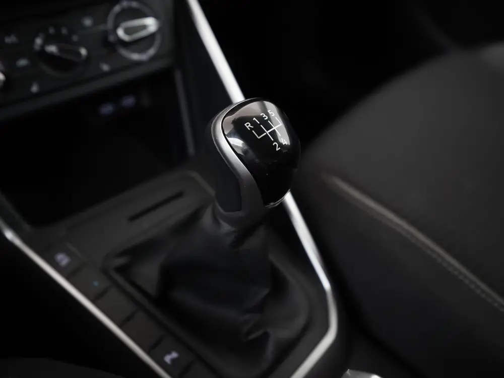 Volkswagen Polo 1.0 TSI Life | Navigatie | Stoelverwarming | uit 2023, foto 10