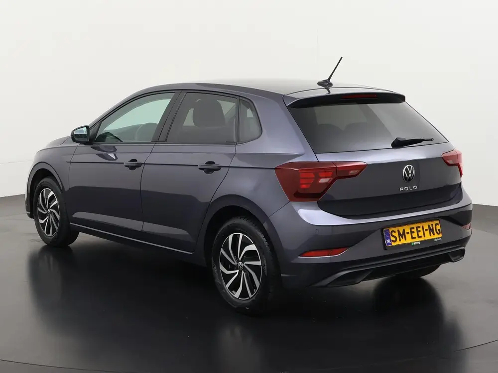Volkswagen Polo 1.0 TSI Life | Navigatie | Stoelverwarming | uit 2023, foto 6