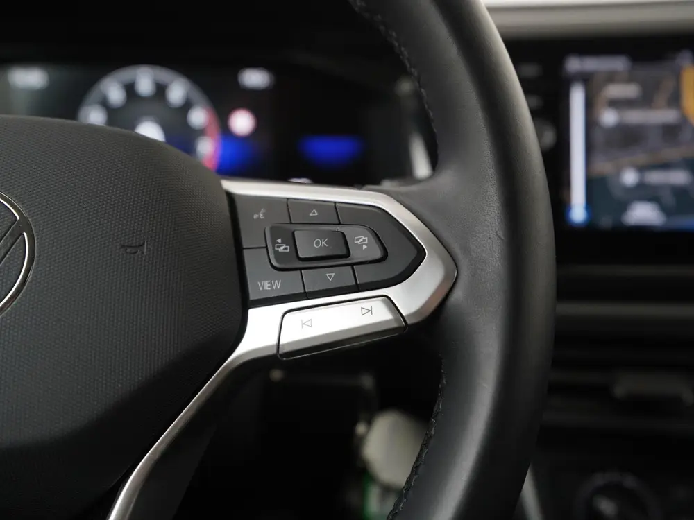 Volkswagen Polo 1.0 TSI Life | Navigatie | Stoelverwarming | uit 2023, foto 9