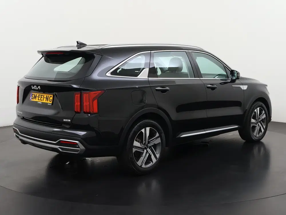 Kia Sorento 1.6 T-GDI Plug-in Hybrid 4WD DynamicLine 7 uit 2023, foto 4
