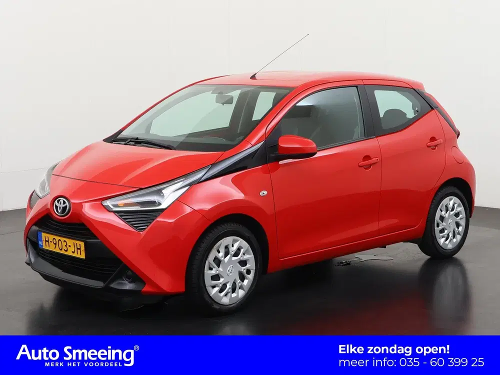 Toyota Aygo 1.0 VVT-i x-play Automaat uit 2020