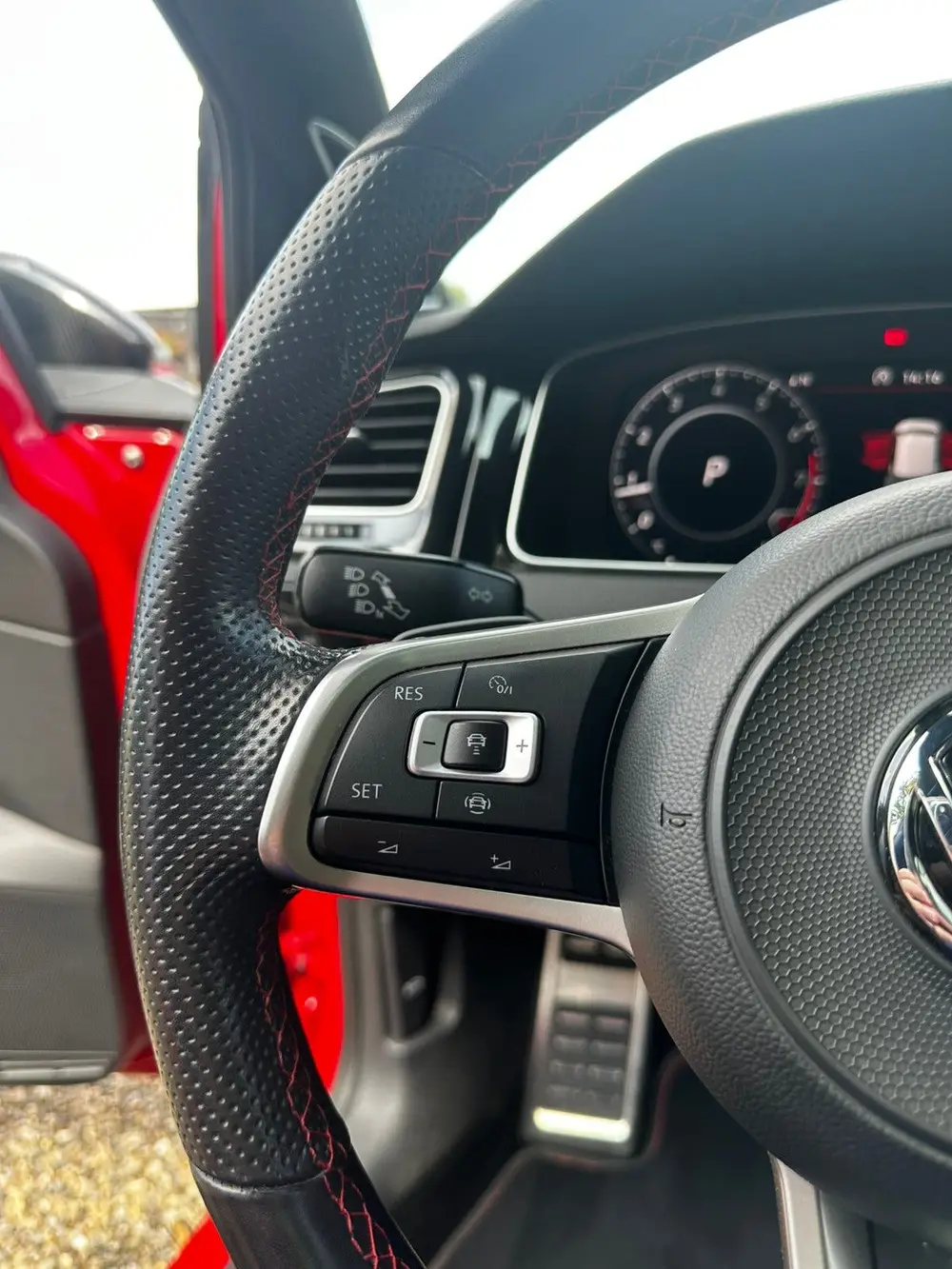 Volkswagen Golf VII Golf GTI TCR 2.0 TSI 290pk 7-DSG 2020 AKRA uit 2020, foto 13