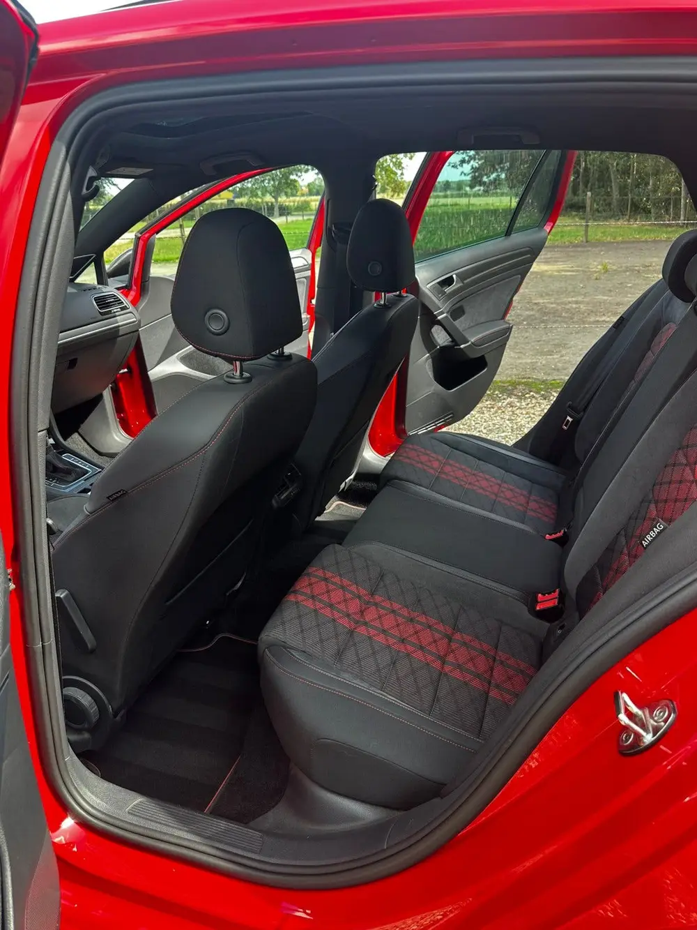 Volkswagen Golf VII Golf GTI TCR 2.0 TSI 290pk 7-DSG 2020 AKRA uit 2020, foto 14
