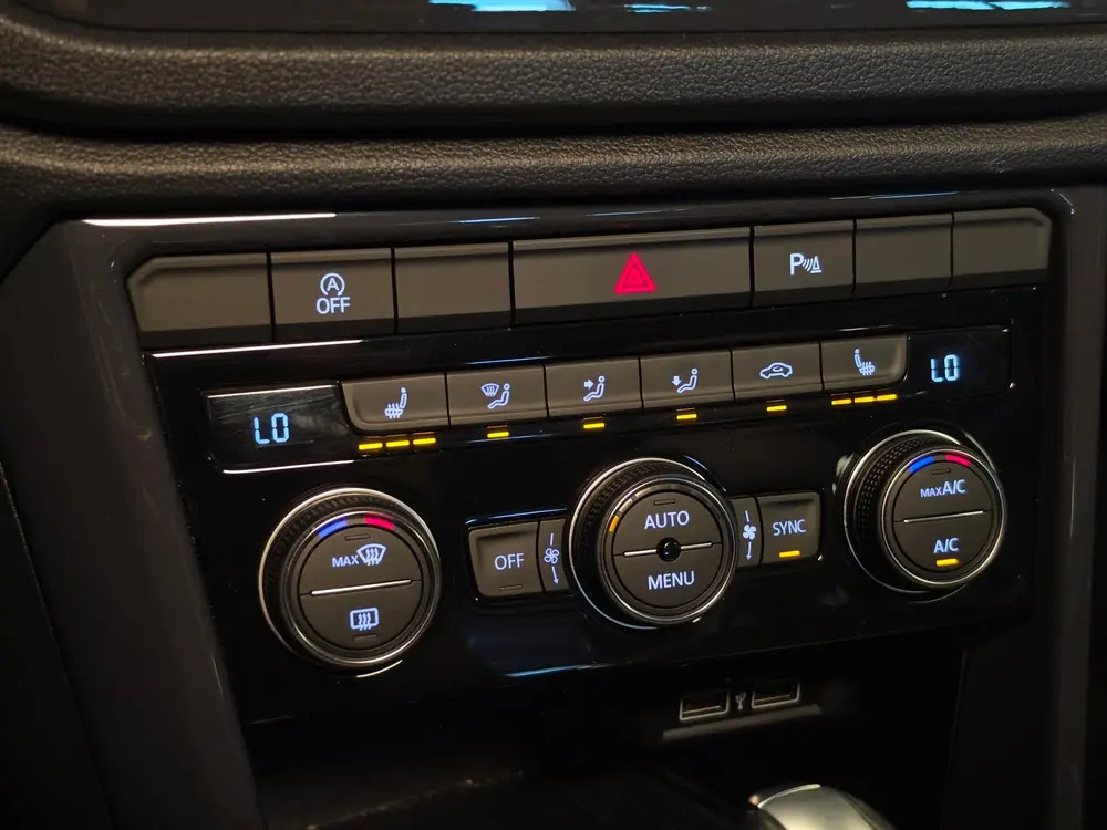Volkswagen T-Roc 1.5 TSI Sport Business l Led l Pano l Virtu uit 2020, foto 14