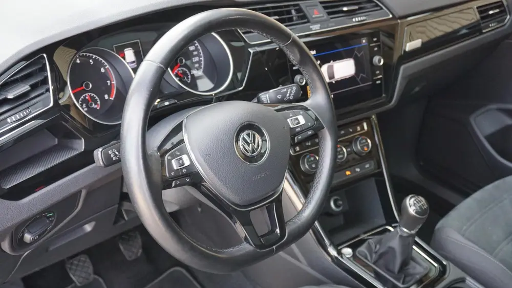 Volkswagen Touran 1.5 TSI 150pk R-Line & Highline 7-Zits Pan uit 2019, foto 14