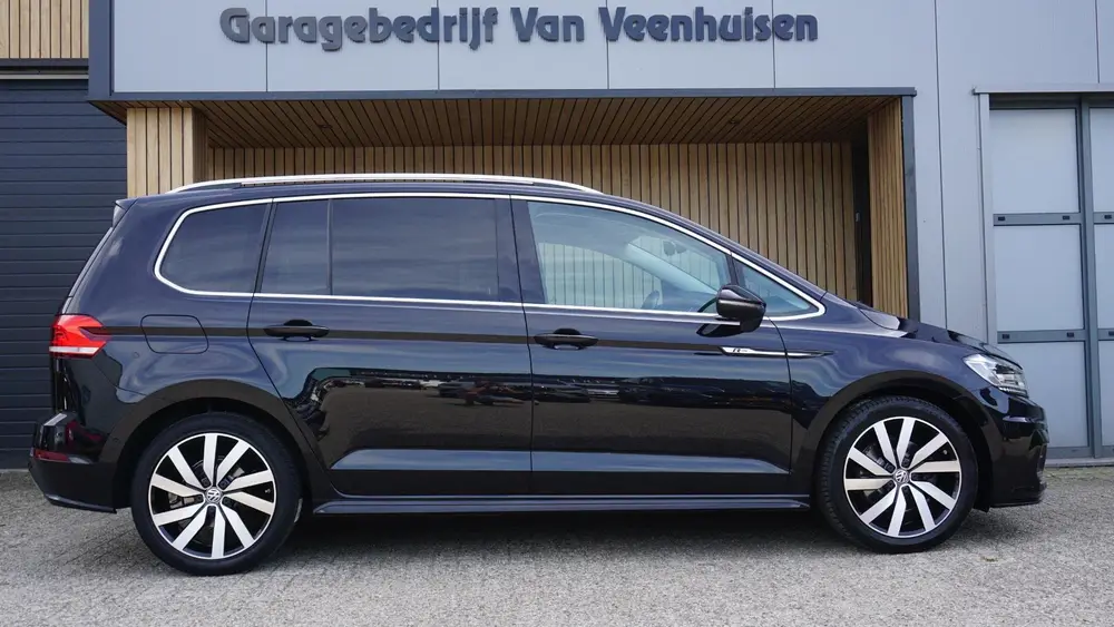Volkswagen Touran 1.5 TSI 150pk R-Line & Highline 7-Zits Pan uit 2019, foto 3