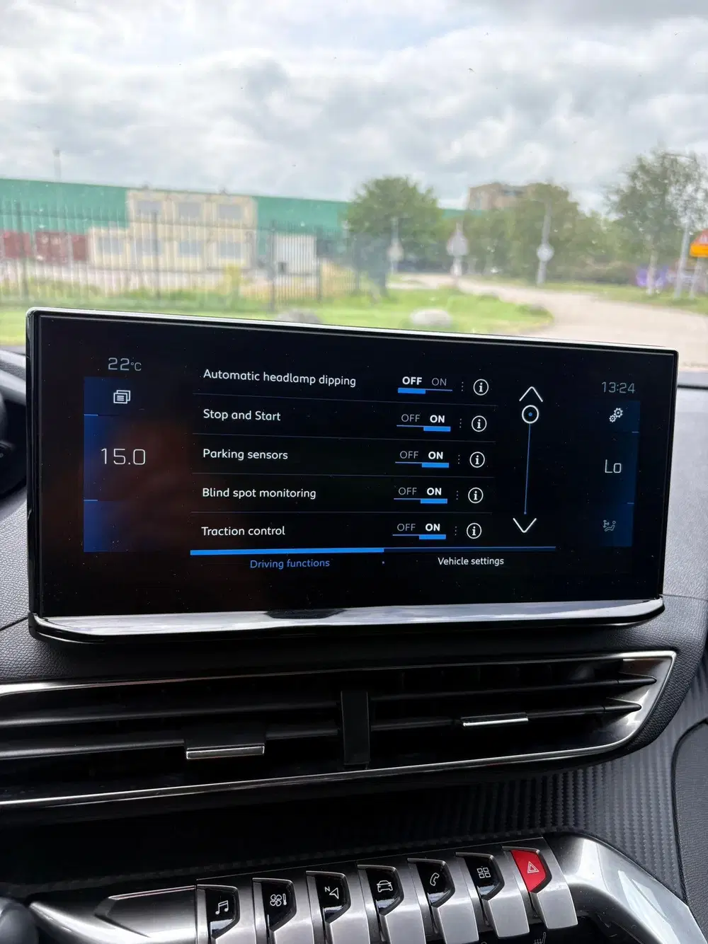 Peugeot 3008 1.2 PureTech Allure uit 2022, foto 13