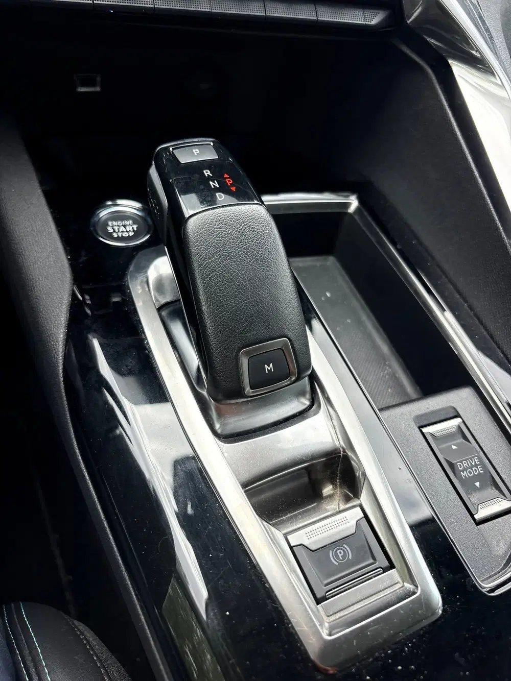 Peugeot 3008 1.2 PureTech Allure uit 2022, foto 16