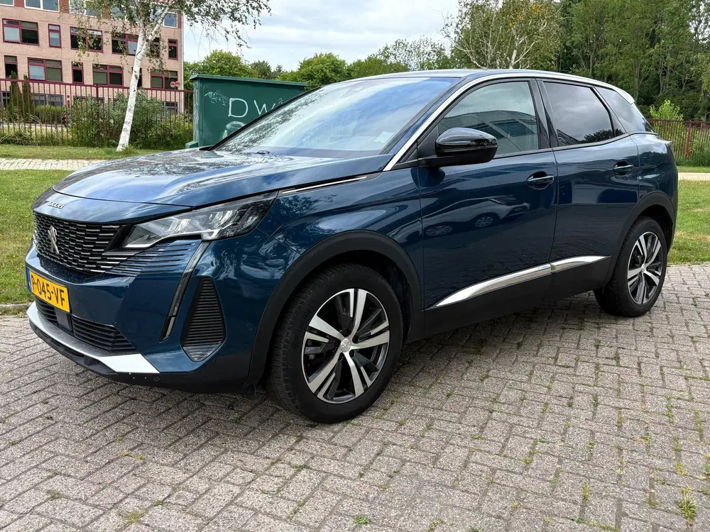 Peugeot 3008 1.2 PureTech Allure uit 2022, foto 4