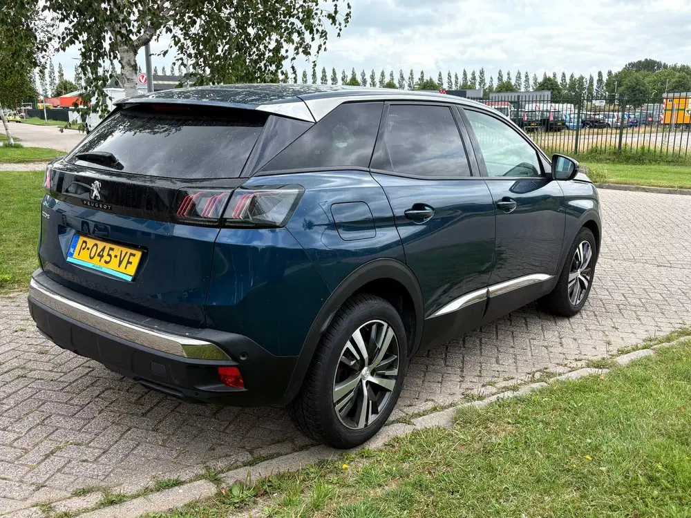 Peugeot 3008 1.2 PureTech Allure uit 2022, foto 5