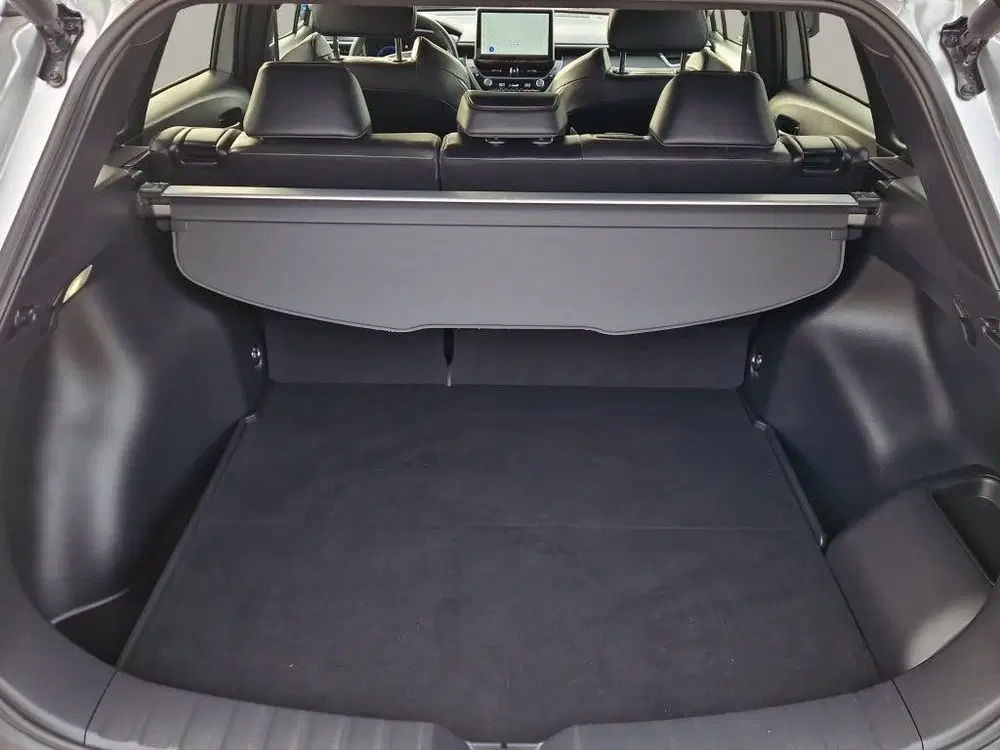 Toyota Corolla Cross 2.0 High Power Hybrid First Edition NL uit 2022, foto 14