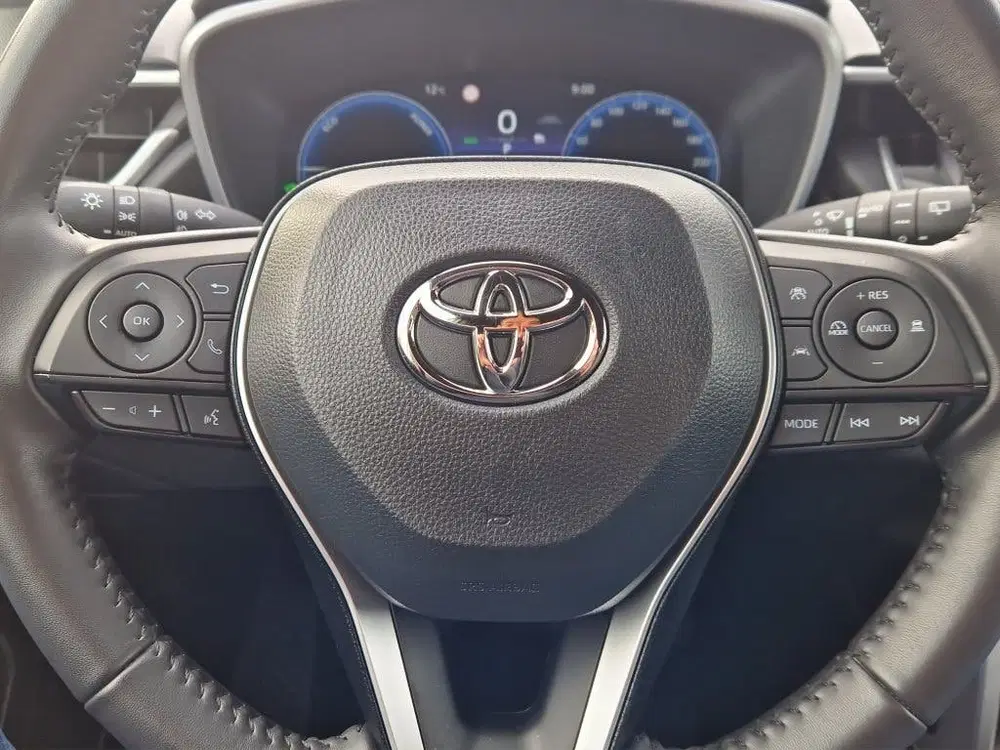 Toyota Corolla Cross 2.0 High Power Hybrid First Edition NL uit 2022, foto 15