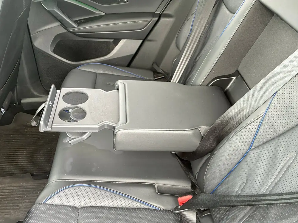 Volkswagen Tiguan 1.5 Ehybrid 272 pk 18500 km bj 2025 Wit uit 2025, foto 18