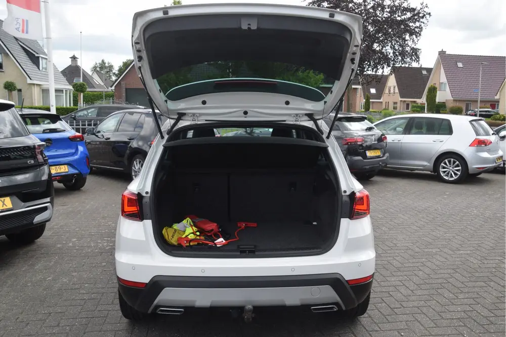 SEAT Arona 1.0 TSI FR Business Intense Carplay | LED | Camer uit 2019, foto 12