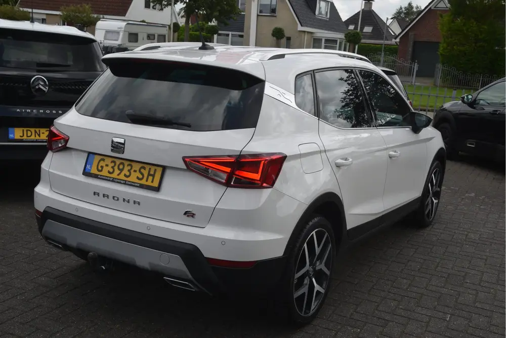 SEAT Arona 1.0 TSI FR Business Intense Carplay | LED | Camer uit 2019, foto 4