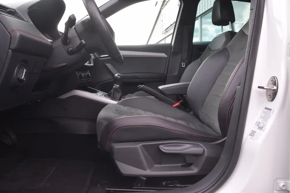SEAT Arona 1.0 TSI FR Business Intense Carplay | LED | Camer uit 2019, foto 6
