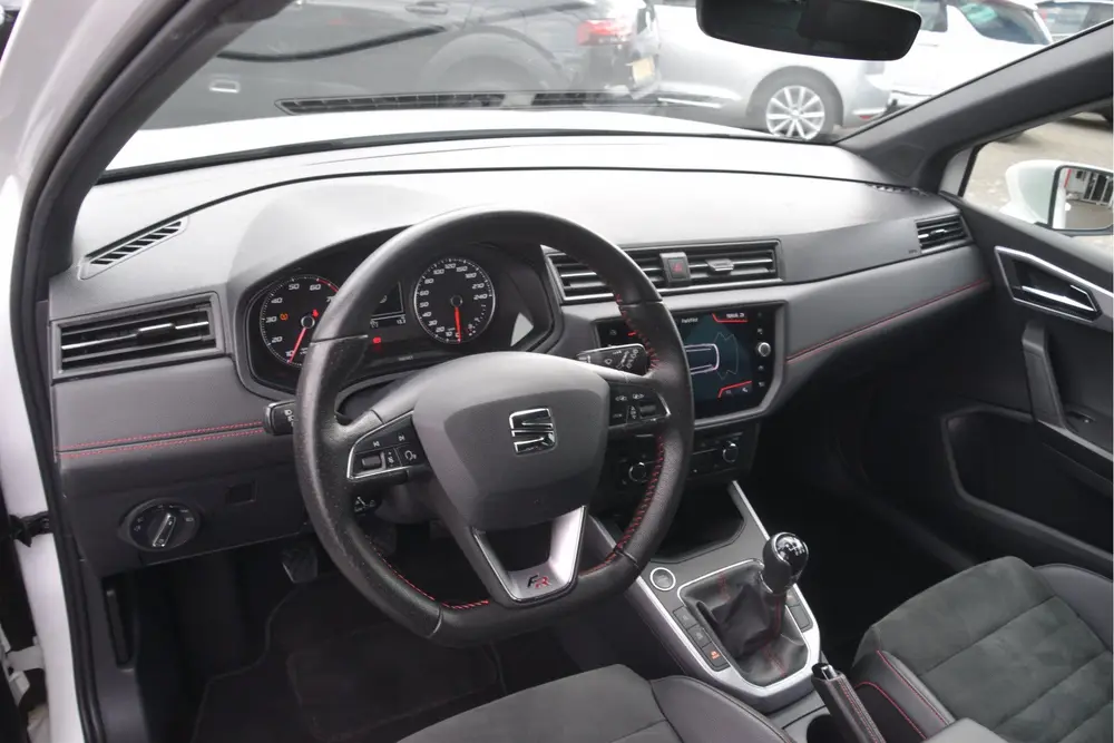 SEAT Arona 1.0 TSI FR Business Intense Carplay | LED | Camer uit 2019, foto 8