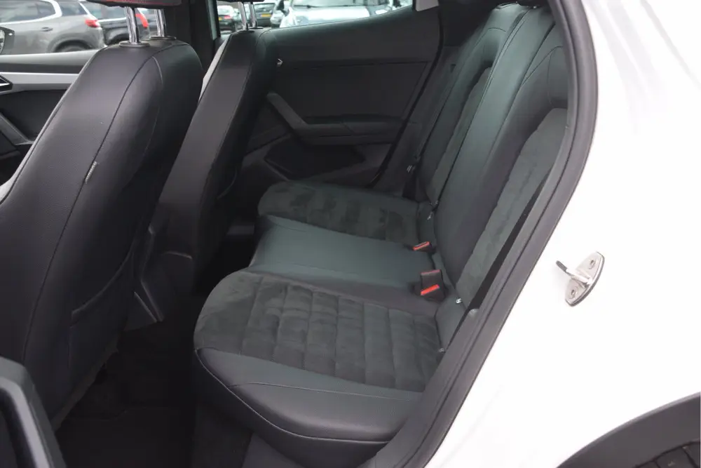 SEAT Arona 1.0 TSI FR Business Intense Carplay | LED | Camer uit 2019, foto 9