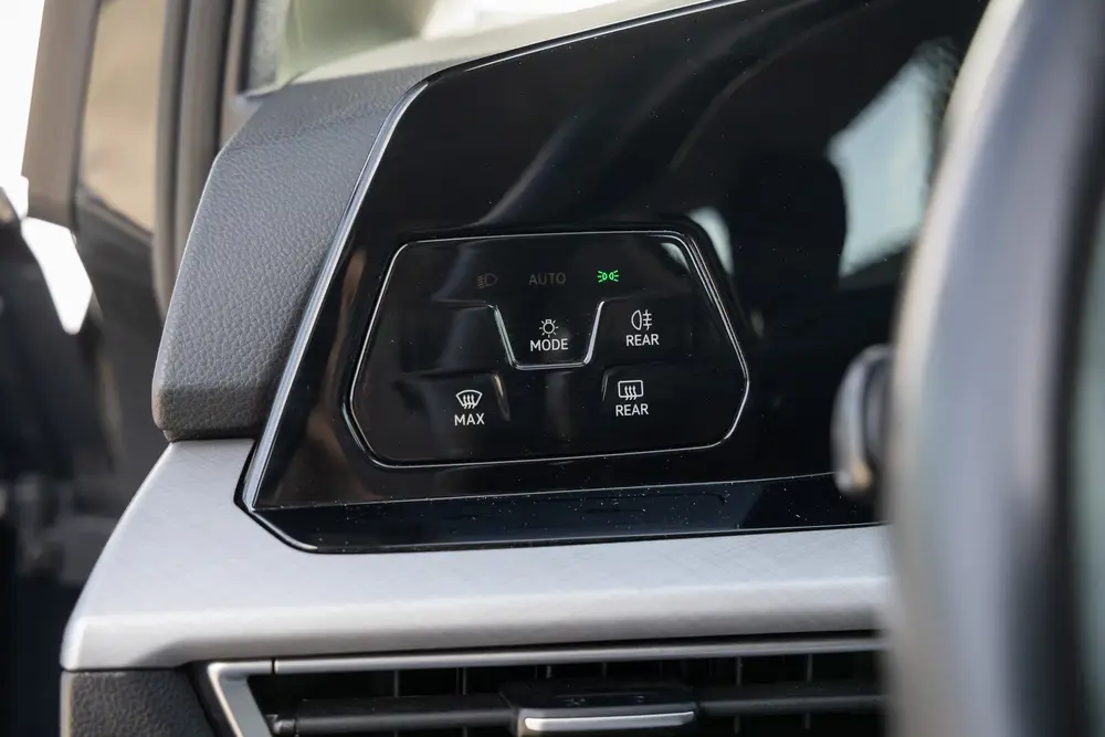 Volkswagen Golf 1.0 eTSI Life Bns Adaptive cruise | PDC | di uit 2023, foto 11