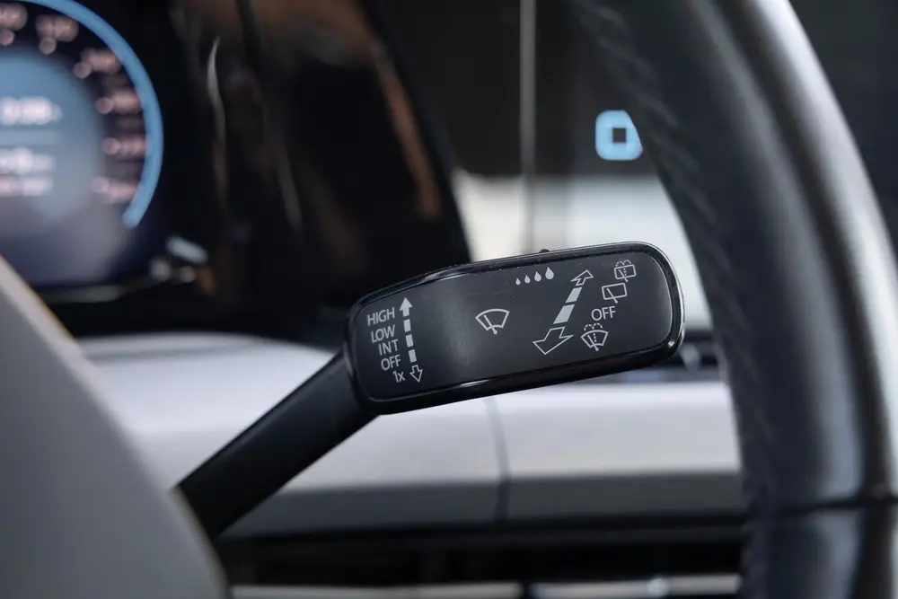 Volkswagen Golf 1.0 eTSI Life Bns Adaptive cruise | PDC | di uit 2023, foto 16
