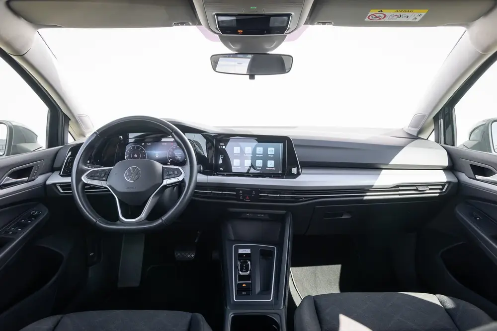 Volkswagen Golf 1.0 eTSI Life Bns Adaptive cruise | PDC | di uit 2023, foto 3