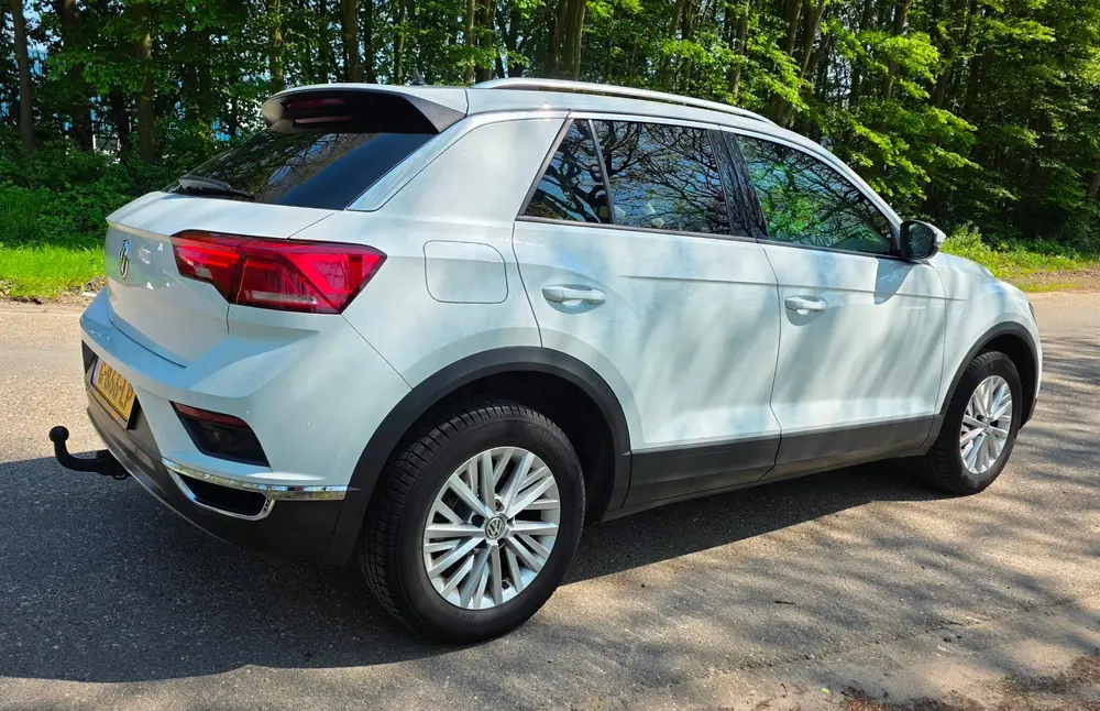 Volkswagen T-Roc 1.5 TSI Style Business Automaat - BTW Auto uit 2019, foto 3