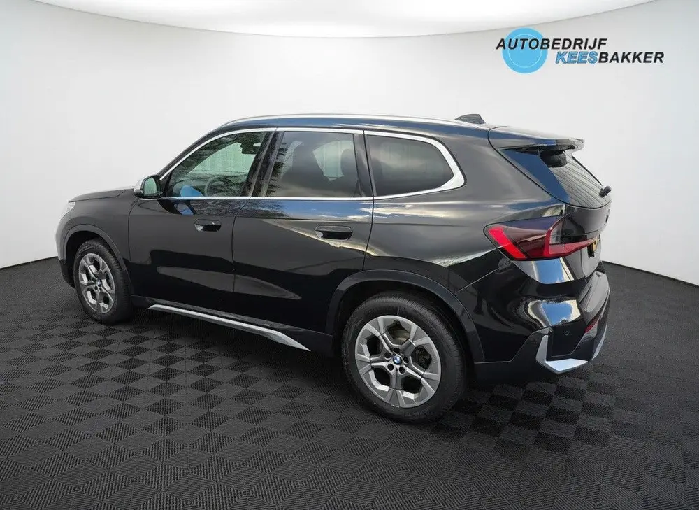 BMW X1 SDrive18i uit 2023, foto 12