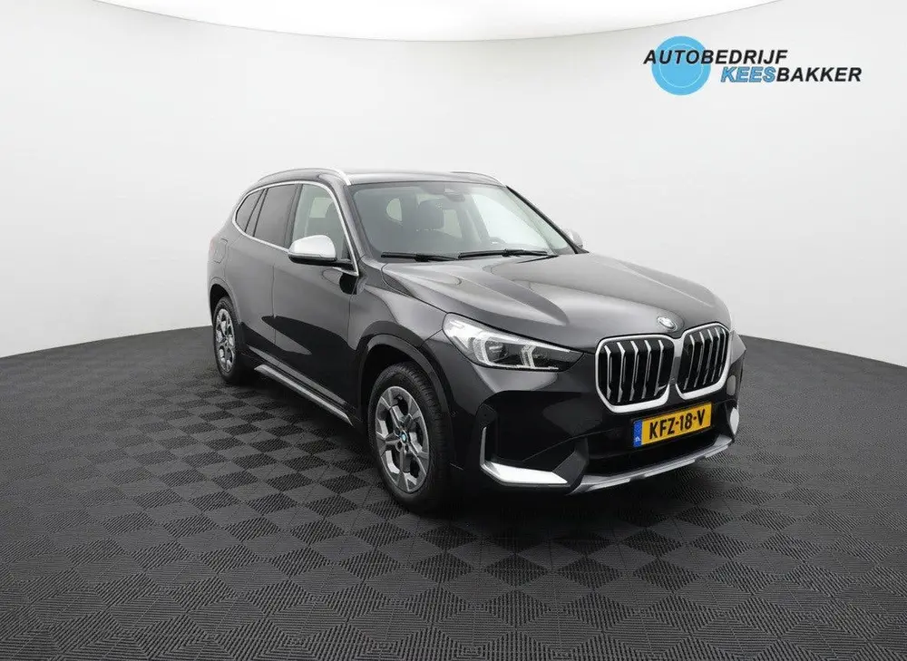 BMW X1 SDrive18i uit 2023, foto 8
